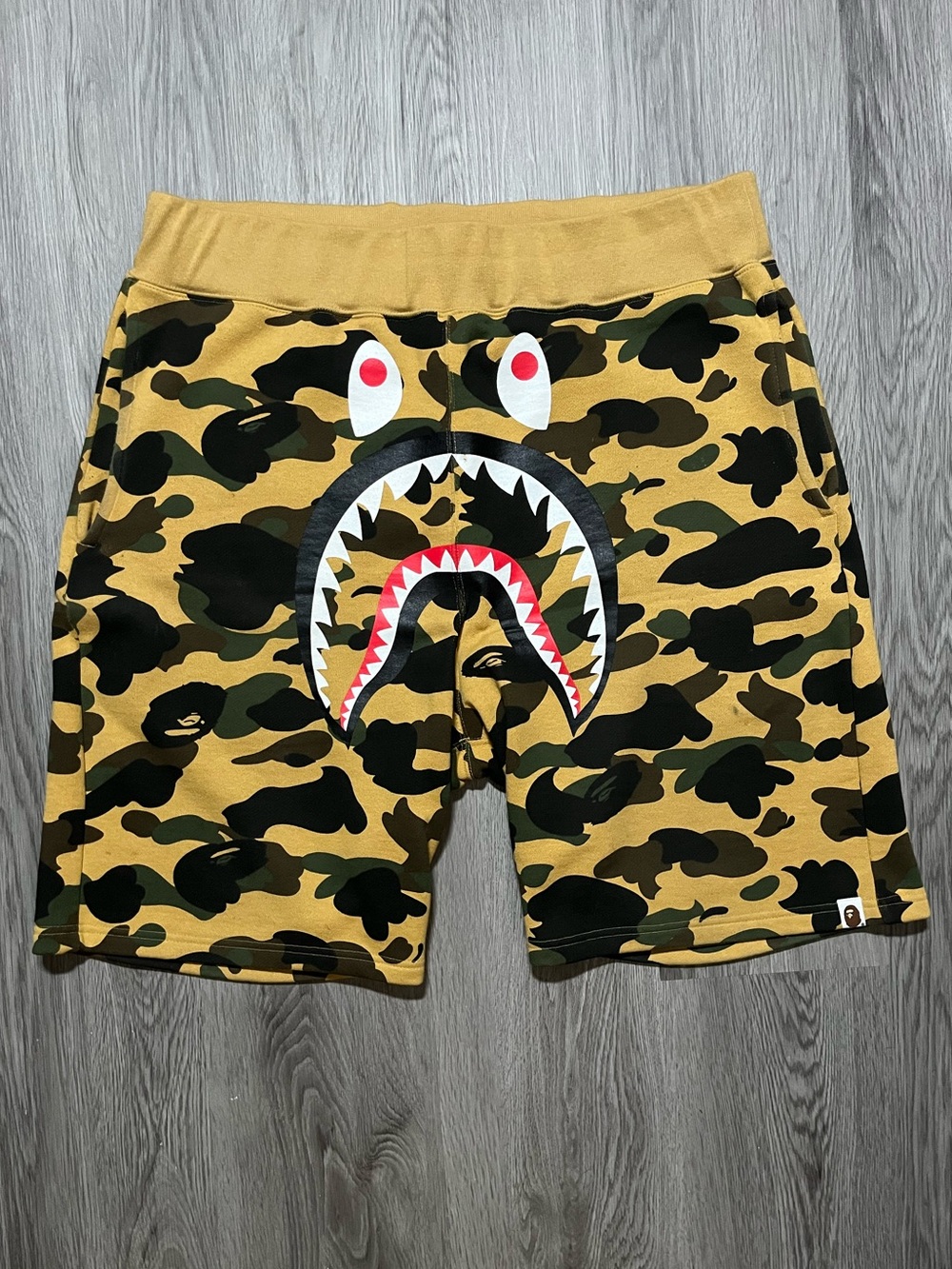 Bape yellow camo shark shorts Authentic mens XXL A Bathing Ape